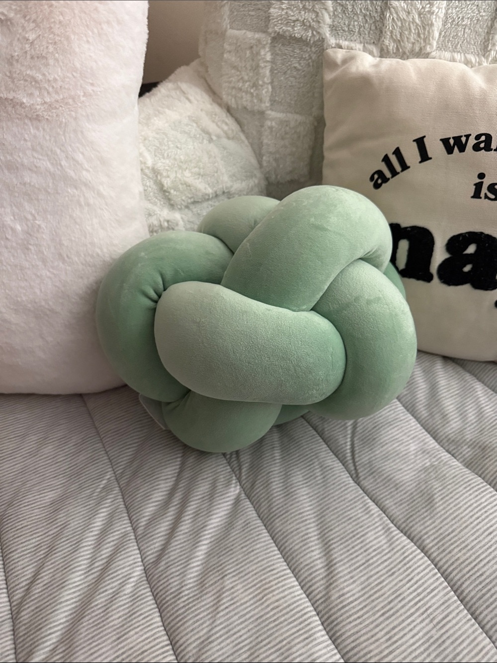 Soft Knot Throw Pillow - Sage Green